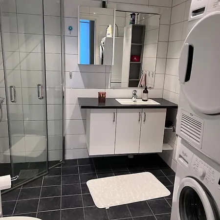 Апартаменты Downtown Cozy *